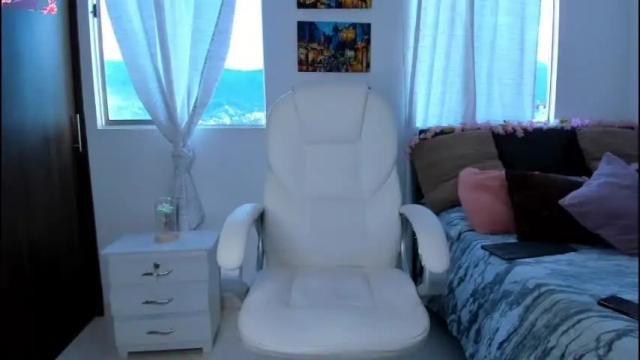 Image 8 of engel_brunet Stream on Chaturbate on 26 days ago