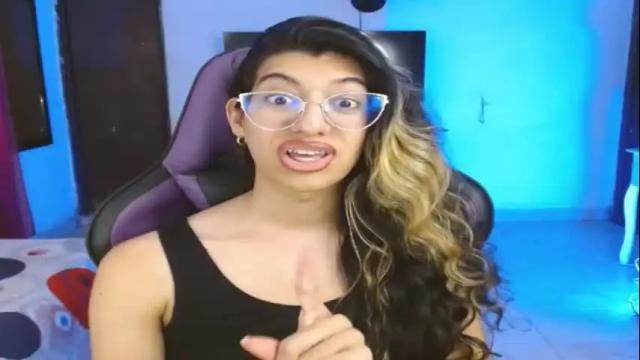 Image 2 of engiel_phoenix Stream on Chaturbate on 1 month ago