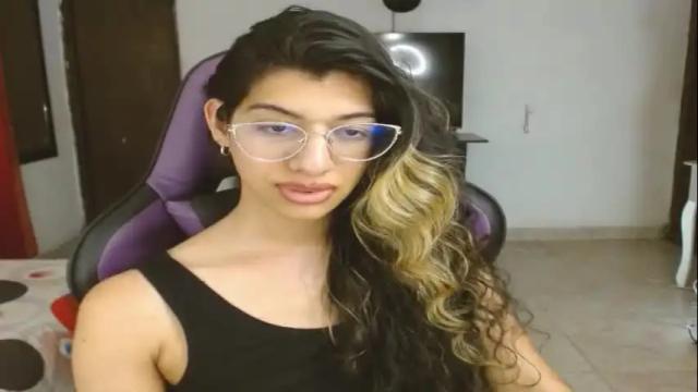 Image 4 of engiel_phoenix Stream on Chaturbate on 1 month ago