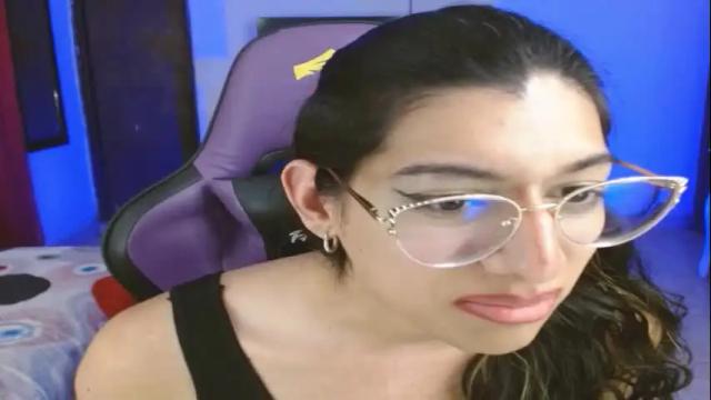 Image 3 of engiel_phoenix Stream on Chaturbate on 1 month ago
