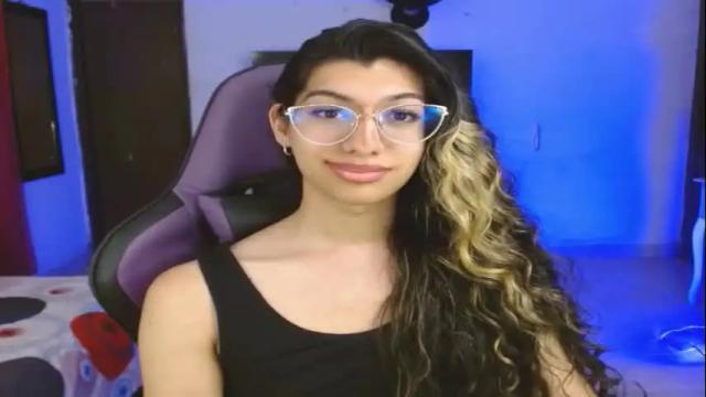 Image 2 of engiel_phoenix Stream on Chaturbate on 1 month ago