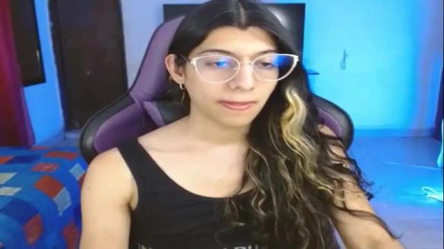 Image 3 of engiel_phoenix Stream on Chaturbate on 26 days ago