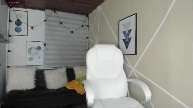 Image 2 of enma_clark Stream on Chaturbate on 2 months ago