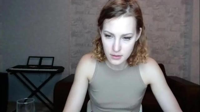 Image 11 of erdbeeren_mit_sahne Stream on Chaturbate on 25 days ago