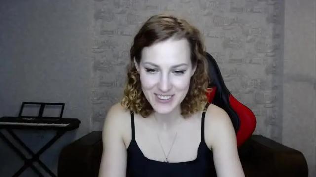 Image 11 of erdbeeren_mit_sahne Stream on Chaturbate on 16 days ago