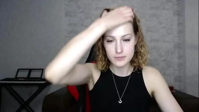 Image 11 of erdbeeren_mit_sahne Stream on Chaturbate on 14 days ago