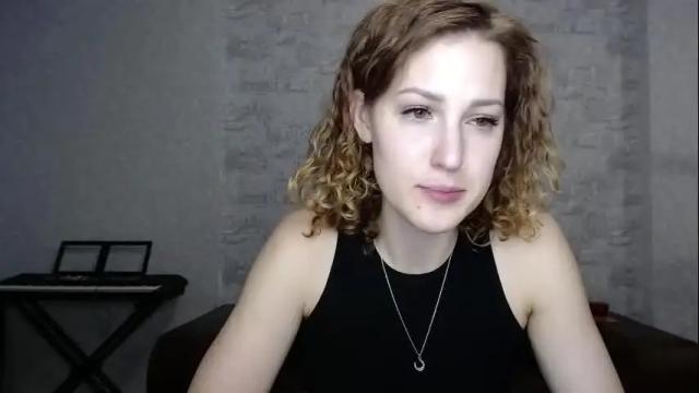 Image 2 of erdbeeren_mit_sahne Stream on Chaturbate on 14 days ago