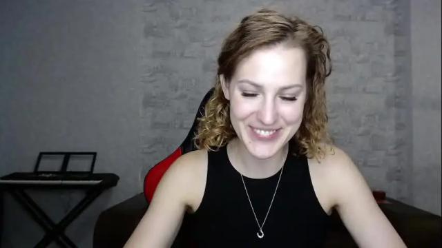Image 8 of erdbeeren_mit_sahne Stream on Chaturbate on 14 days ago