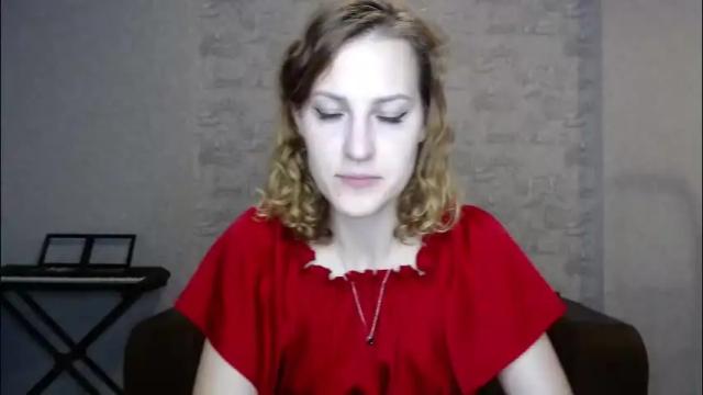 Image 3 of erdbeeren_mit_sahne Stream on Chaturbate on 3 months ago