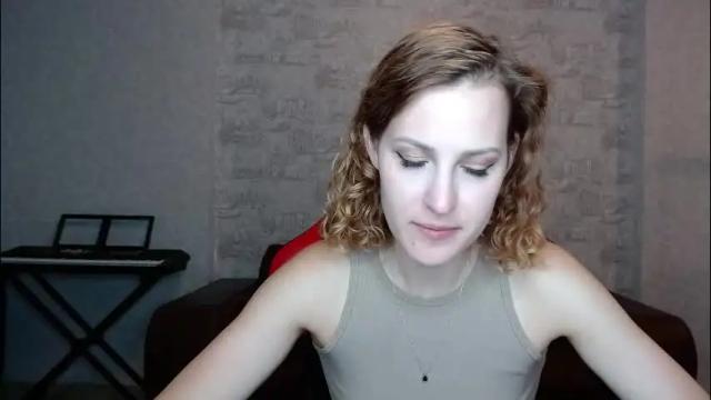 Thumbnail 1, erdbeeren_mit_sahne's Stream at Chaturbate, 2 months ago