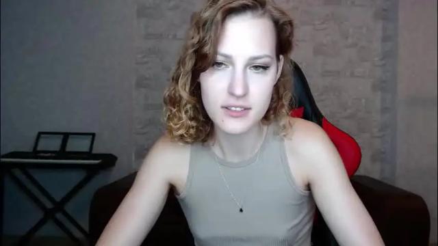 Image 12 of erdbeeren_mit_sahne Stream on Chaturbate on 2 months ago