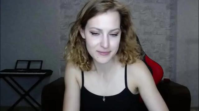 Thumbnail 1, erdbeeren_mit_sahne's Stream at Chaturbate, 2 months ago