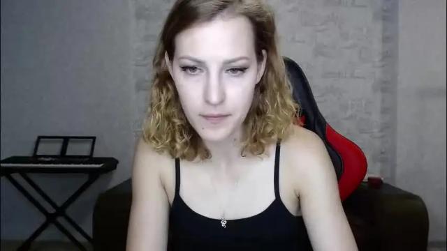 Image 8 of erdbeeren_mit_sahne Stream on Chaturbate on 2 months ago