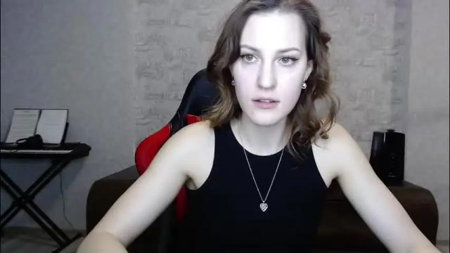 Image 2 of erdbeeren_mit_sahne Stream on Chaturbate on 1 month ago