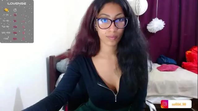 Image 2 of eren_mikasa Stream on Chaturbate on 20 months ago