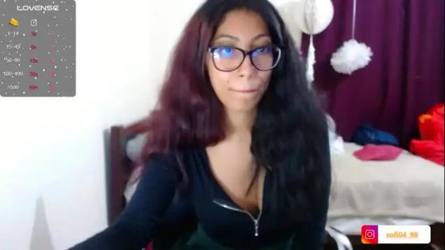 Image 3 of eren_mikasa Stream on Chaturbate on 20 months ago