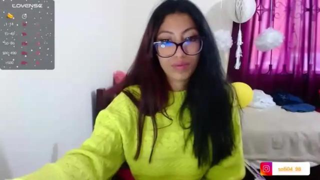 Image 12 of eren_mikasa Stream on Chaturbate on 19 months ago