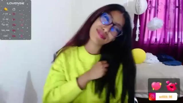 Image 2 of eren_mikasa Stream on Chaturbate on 19 months ago