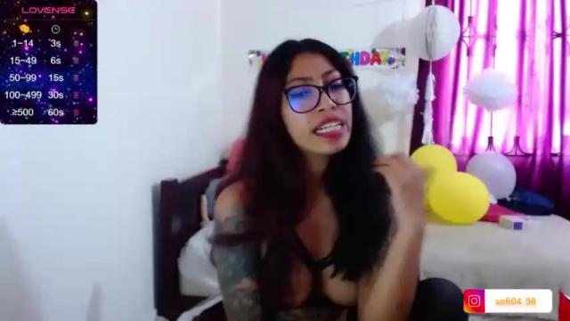 Image 12 of eren_mikasa Stream on Chaturbate on 19 months ago