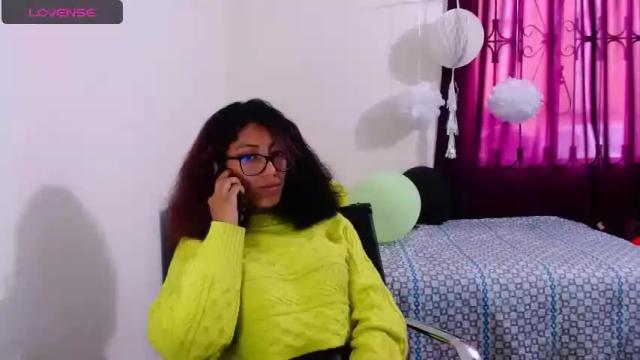 Image 10 of eren_mikasa Stream on Chaturbate on 19 months ago