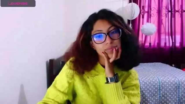 Image 11 of eren_mikasa Stream on Chaturbate on 19 months ago