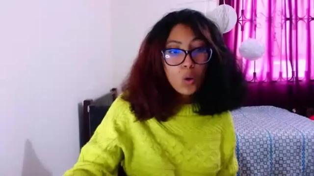 Image 2 of eren_mikasa Stream on Chaturbate on 19 months ago