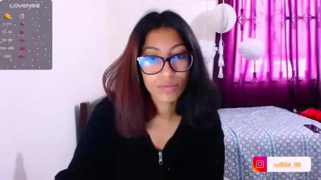 Image 6 of eren_mikasa Stream on Chaturbate on 18 months ago