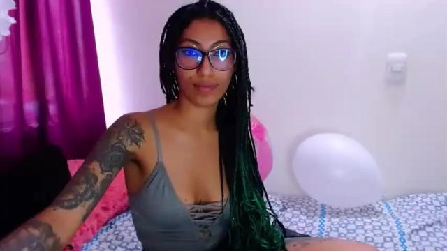 Image 10 of eren_mikasa Stream on Chaturbate on 18 months ago
