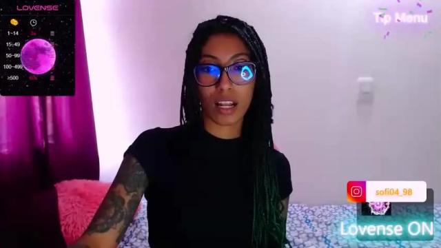 Image 3 of eren_mikasa Stream on Chaturbate on 18 months ago