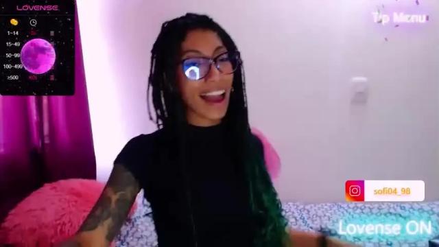 Image 7 of eren_mikasa Stream on Chaturbate on 18 months ago