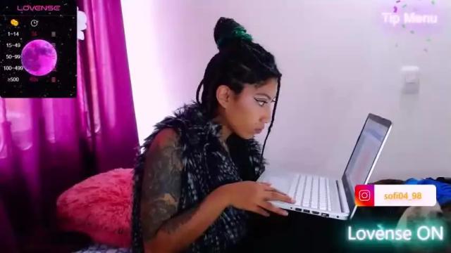 Image 10 of eren_mikasa Stream on Chaturbate on 18 months ago