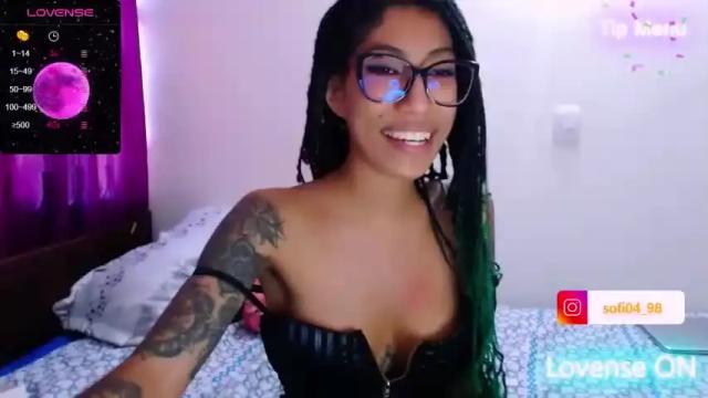 Image 10 of eren_mikasa Stream on Chaturbate on 17 months ago