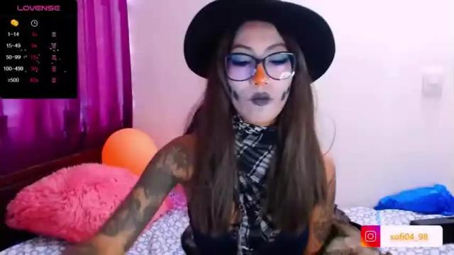 Image 3 of eren_mikasa Stream on Chaturbate on 17 months ago