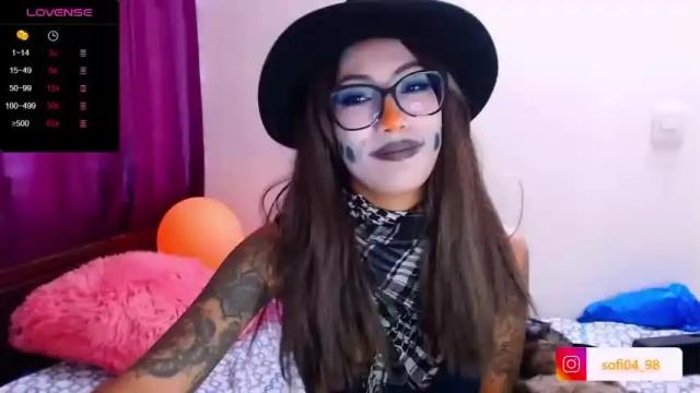 Image 6 of eren_mikasa Stream on Chaturbate on 17 months ago