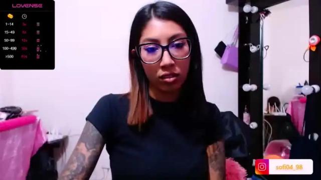 Image 11 of eren_mikasa Stream on Chaturbate on 16 months ago