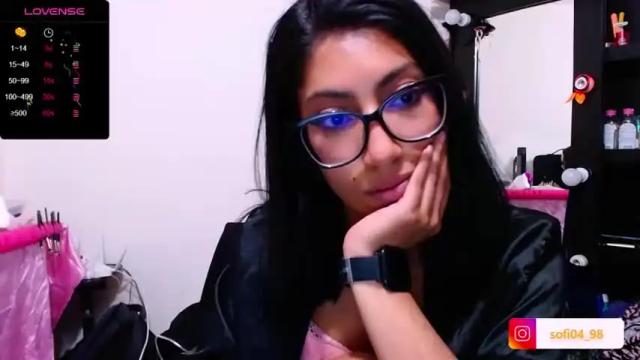 Image 10 of eren_mikasa Stream on Chaturbate on 15 months ago