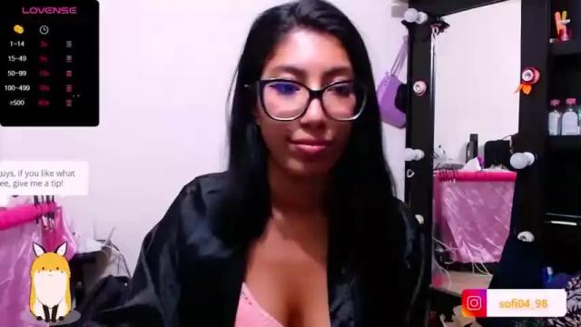 Image 8 of eren_mikasa Stream on Chaturbate on 15 months ago