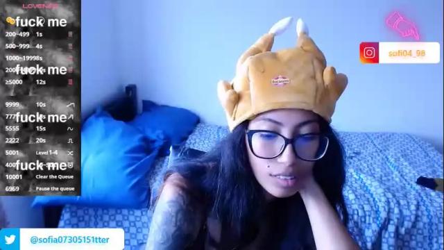 Image 3 of eren_mikasa Stream on Chaturbate on 3 months ago