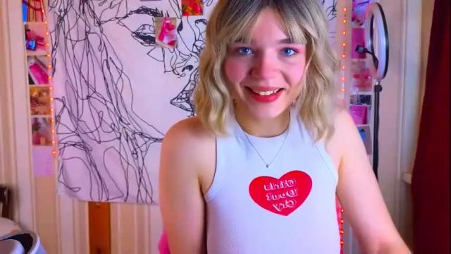 Image 2 of erica_winterr Stream on Chaturbate on 2 months ago