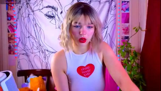 Image 2 of erica_winterr Stream on Chaturbate on 1 month ago