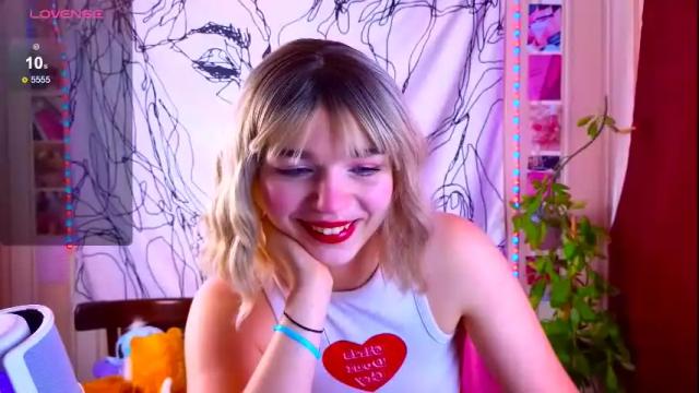 Image 3 of erica_winterr Stream on Chaturbate on 1 month ago