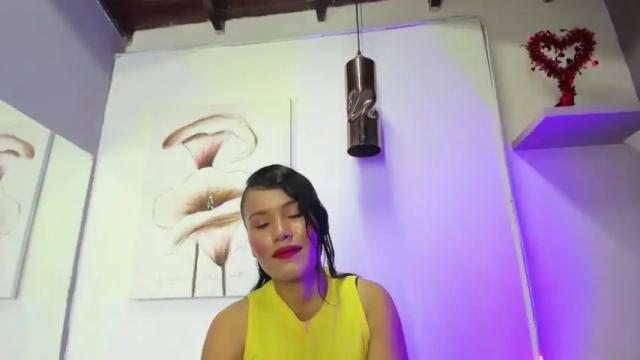 Image 12 of ericagonzalez_ Stream on Chaturbate on 16 months ago