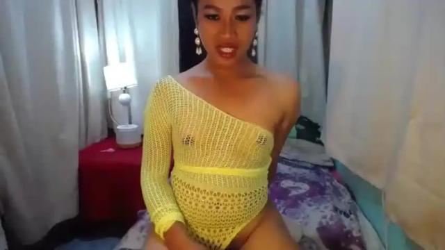 Image 12 of erika_madrigal Stream on Chaturbate on 16 months ago
