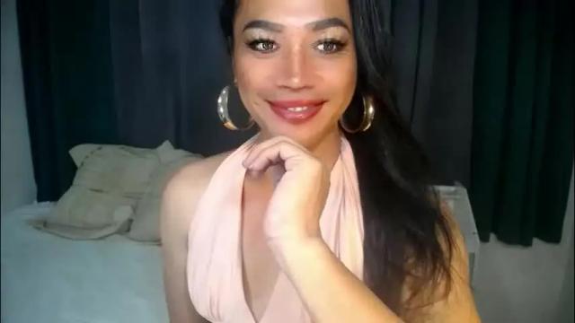 Image 8 of erika_madrigal Stream on Chaturbate on 2 months ago