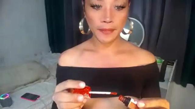 Image 10 of erika_madrigal Stream on Chaturbate on 2 months ago