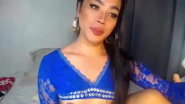 Image 6 of erika_madrigal Stream on Chaturbate on 2 months ago