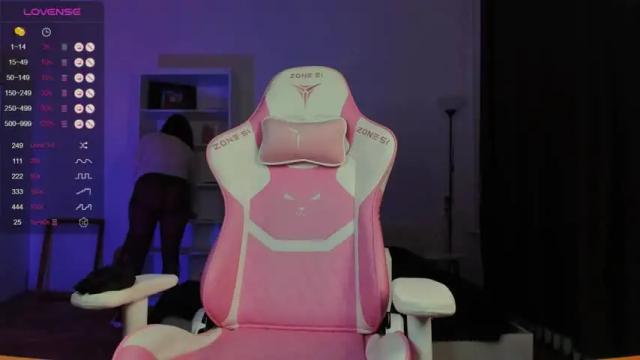 Image 11 of erika_with_love Stream on Chaturbate on 14 months ago