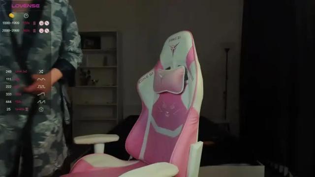 Image 11 of erika_with_love Stream on Chaturbate on 14 months ago