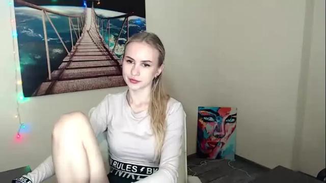 Image 2 of erikagavin Stream on Chaturbate on 15 days ago