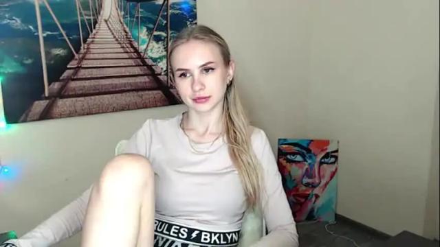 Image 4 of erikagavin Stream on Chaturbate on 15 days ago